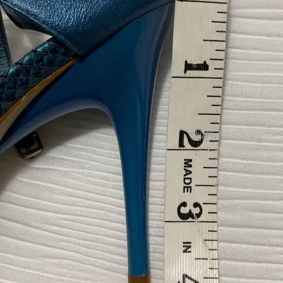 Shoes - Picture 6 of 13